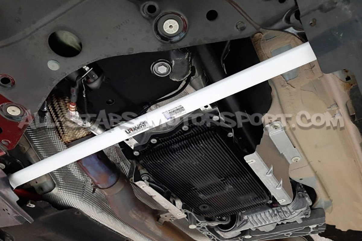 Barra de refuerzo inferior delantera Ultra Racing para BMW X3M / X4...