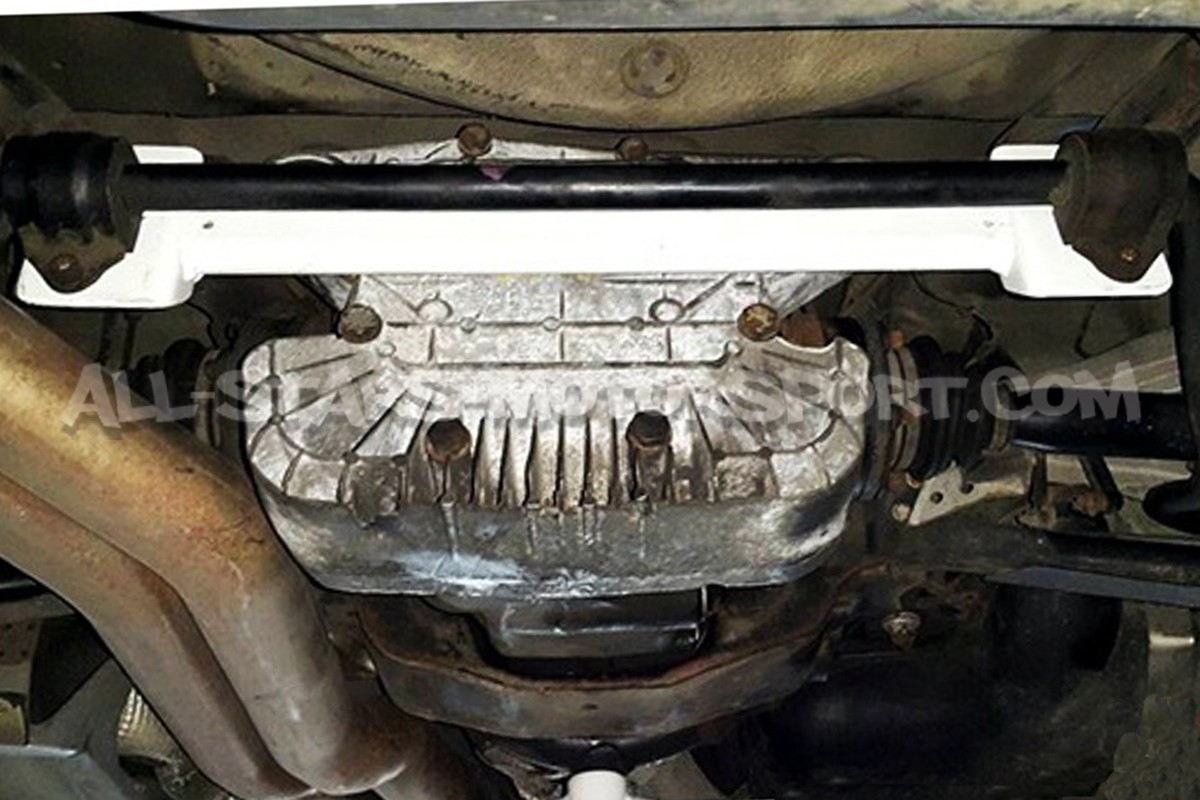 Barra de refuerzo inferior trasera Ultra Racing para BMW M3 E46