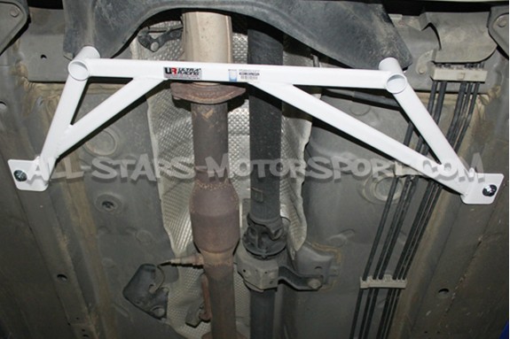 Barre de renfort inférieure centrale 4 points Ultra Racing pour Mis...