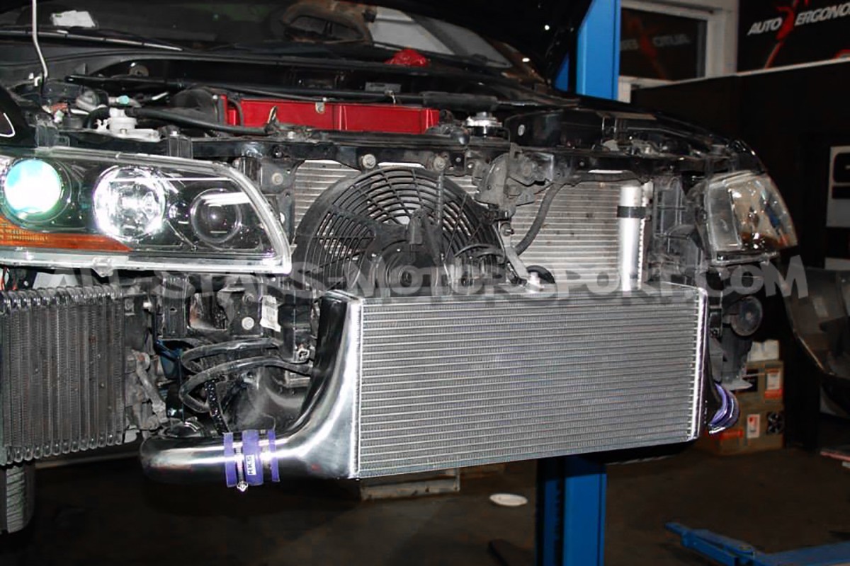 Mitsubishi Lancer Evo 9 HKS Intercooler