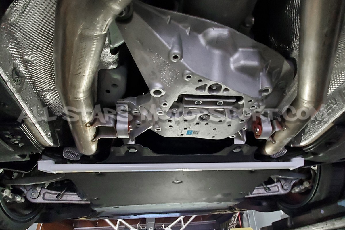 Audi A4 B9 / S4 B9 Ultra Racing Front Lower Bar