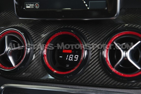 Reloj digital P3 Gauges para rejilla de ventilacion de Mercedes A45...