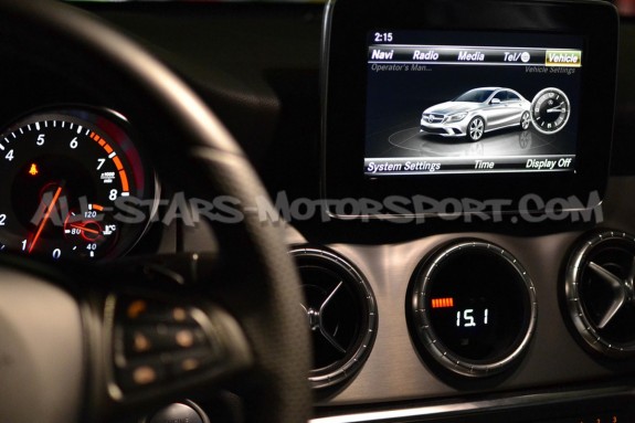 Manomètre multi digital P3 Gauges pour Mercedes A45 AMG W176