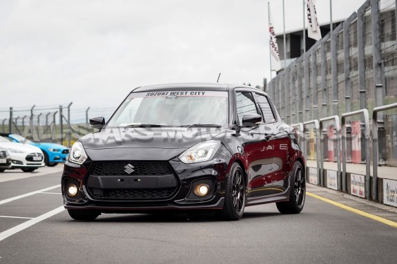 Suspension roscada Tein Flex Z / Mono Racing para Suzuki Swift ZC33S