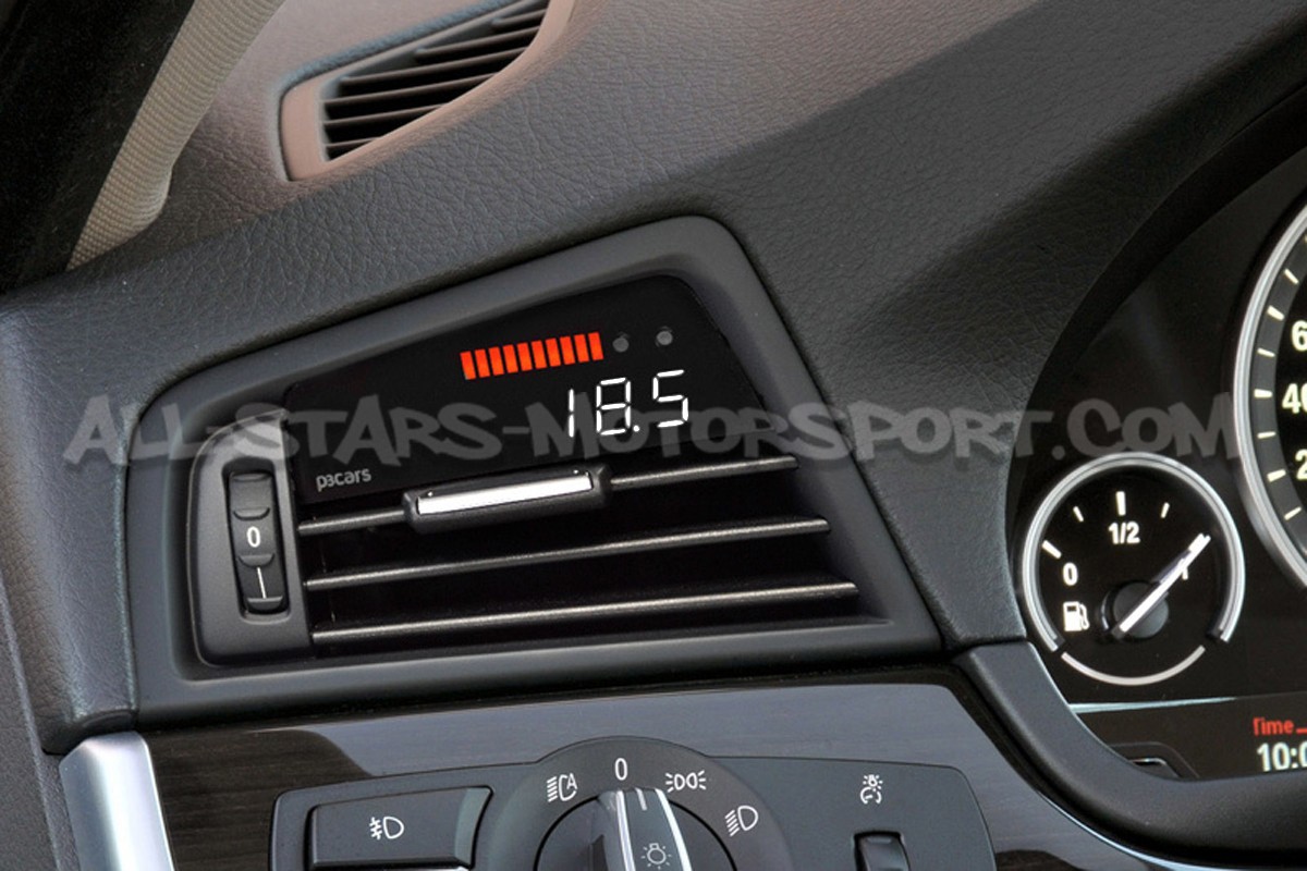 Reloj digital P3 Gauges para rejilla de ventilacion de BMW M5 F10
