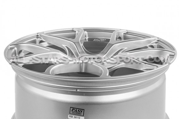 Llanta APR A01 Flow Formed 18 x 8.5 - 5x112 ET45 - Silver
