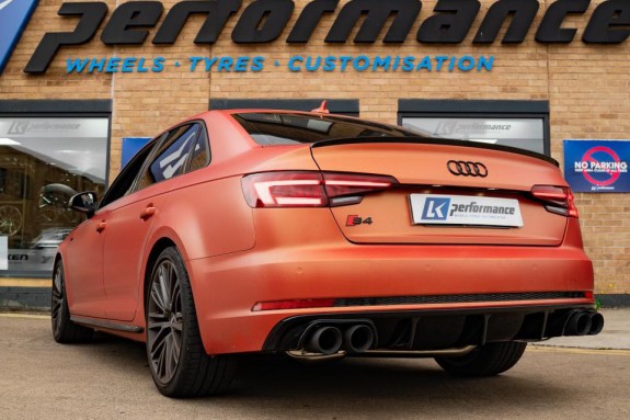 Escape catback Armytrix valvetronic para Audi S4 B9