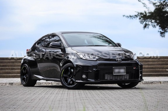 Llanta Rays Gram Lights 57CR 18x9.5 - 5x114.3 ET38 - Black