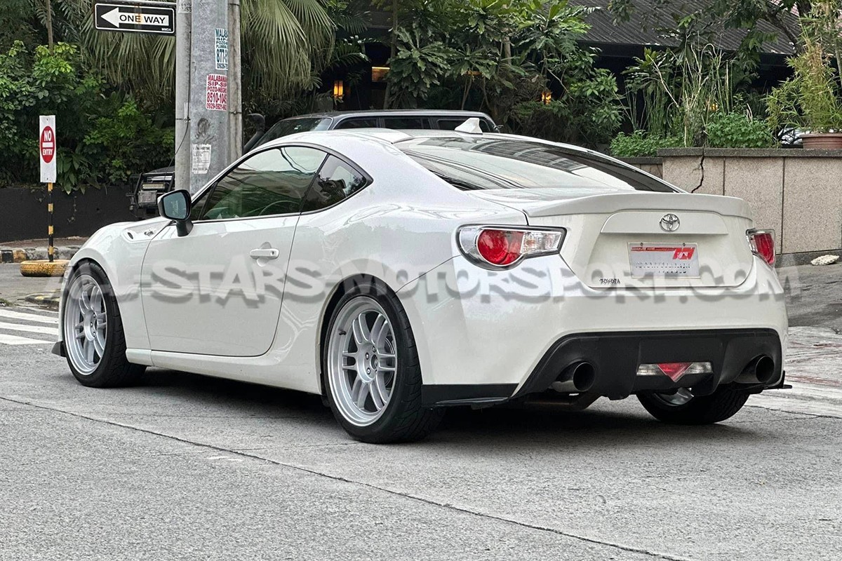 Llanta Enkei RPF1 18x8 - 5x100 ET45 - Silver
