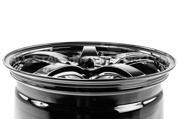 Rays Gram Lights 57CR Wheel 18x8.5 - 5x114.3 ET37 - Black
