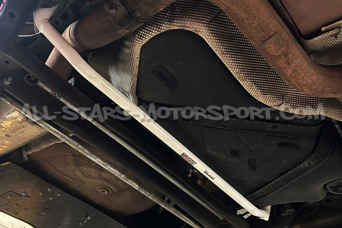 Barra de refuerzo inferior trasera Ultra Racing para Ford Fiesta ST...