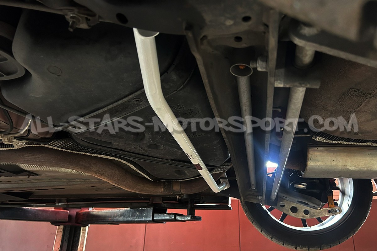 Barra de refuerzo inferior trasera Ultra Racing para Ford Fiesta ST...