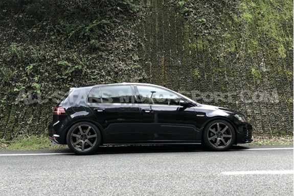 Enkei PF07 Wheel 18x8 - 5x112 ET35 - Dark Silver