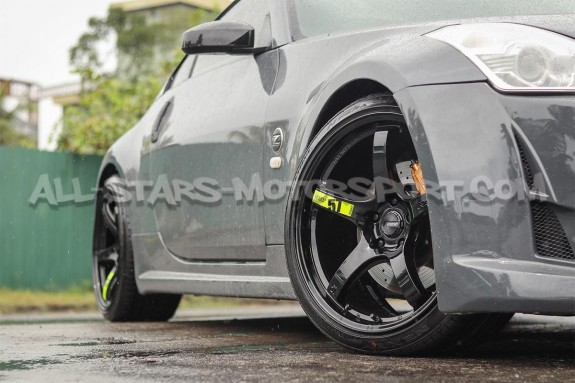 Llanta Rays Gram Lights 57CR 18x10.5 - 5x114.3 ET22 - Black