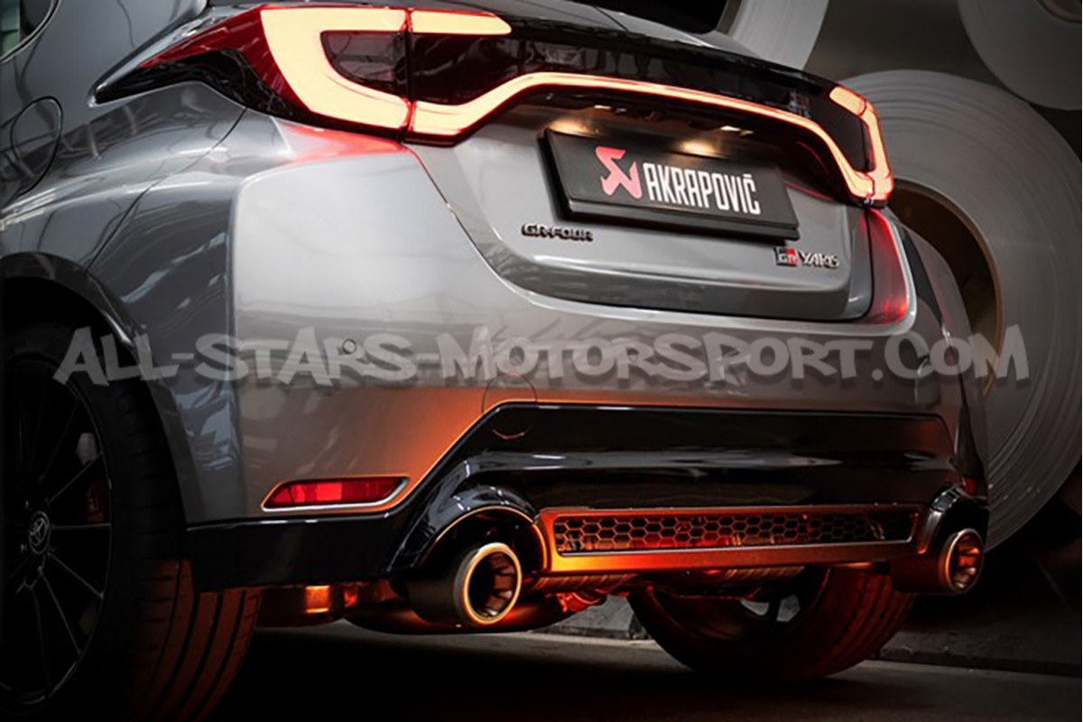 Escape Akrapovic slip-on de titanio para Toyota Yaris GR Gen.2