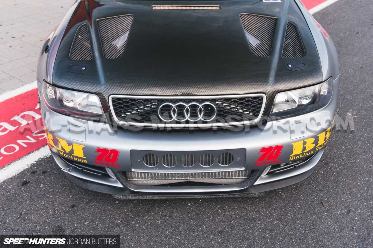 Audi S4 B5 / RS4 B5 Seibon ER-Style Carbon Fiber Hood