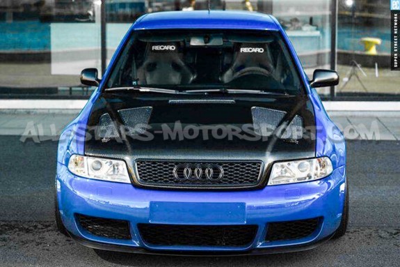 Capot carbone Seibon ER-Style pour Audi S4 B5 / RS4 B5