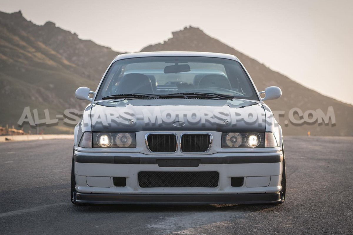 Capot carbone Seibon OEM pour BMW M3 E36 (coupé)