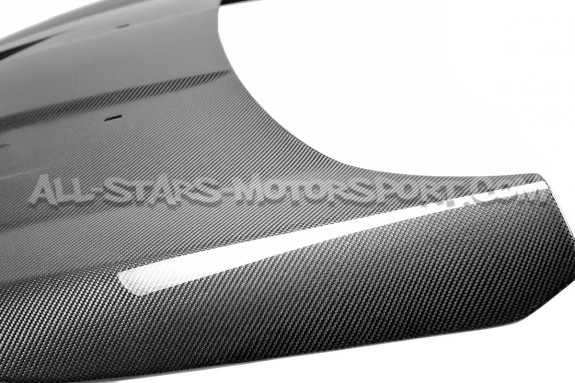 Capo de carbono Seibon TM-Style para Ford Fiesta ST MK7