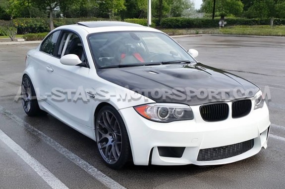 Capot carbone Seibon BM-Style pour BMW 135i / 1M E82