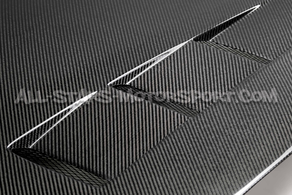Capo de carbono Seibon TS-Style para Nissan 350Z