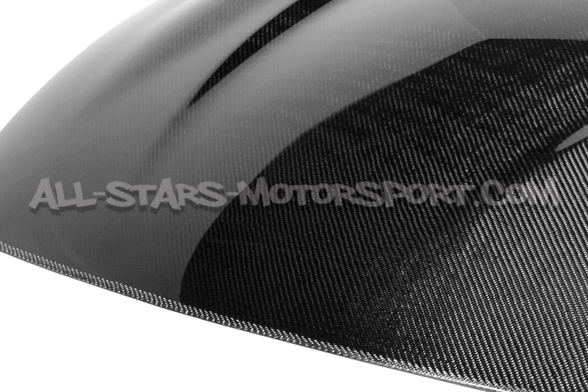 Capo de carbono Seibon GTR-Style para Nissan 370Z