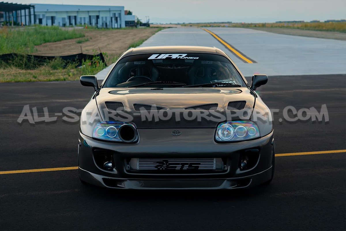 Capot carbone Seibon TR-Style pour Toyota Supra MK4
