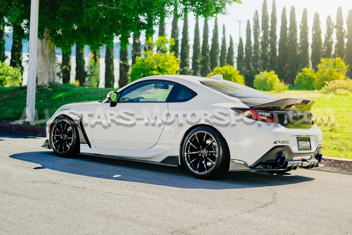 Toyota GR86 / Subaru BRZ ZD8 Seibon MB-Style Carbon Fiber Trunk