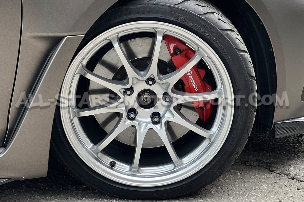 Jante Rays Volk Racing CE28 N Plus 17x9 - 5x114.3 ET45 - Silver