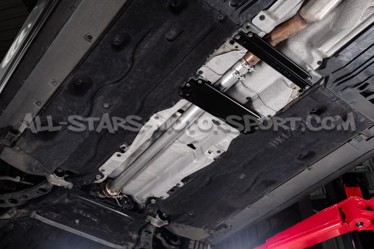Barra de refuerzo inferior central Scorpion para BMW M135i F70