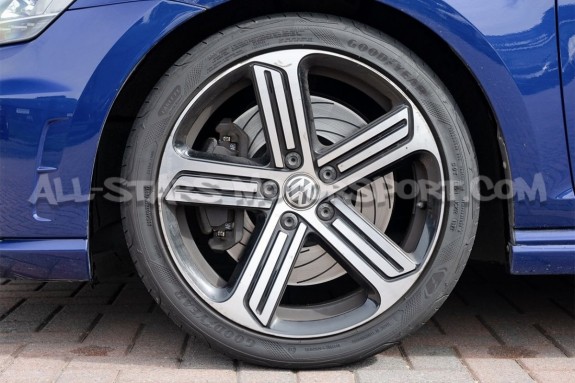 Discos de freno traseros Tarox F2000 para Golf 8 GTI / Golf 7 R / L...