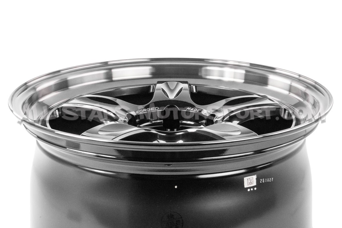 Rays Volk Racing 21C Spec PW Wheel 18x9.5 - 5x120 ET22 - Black