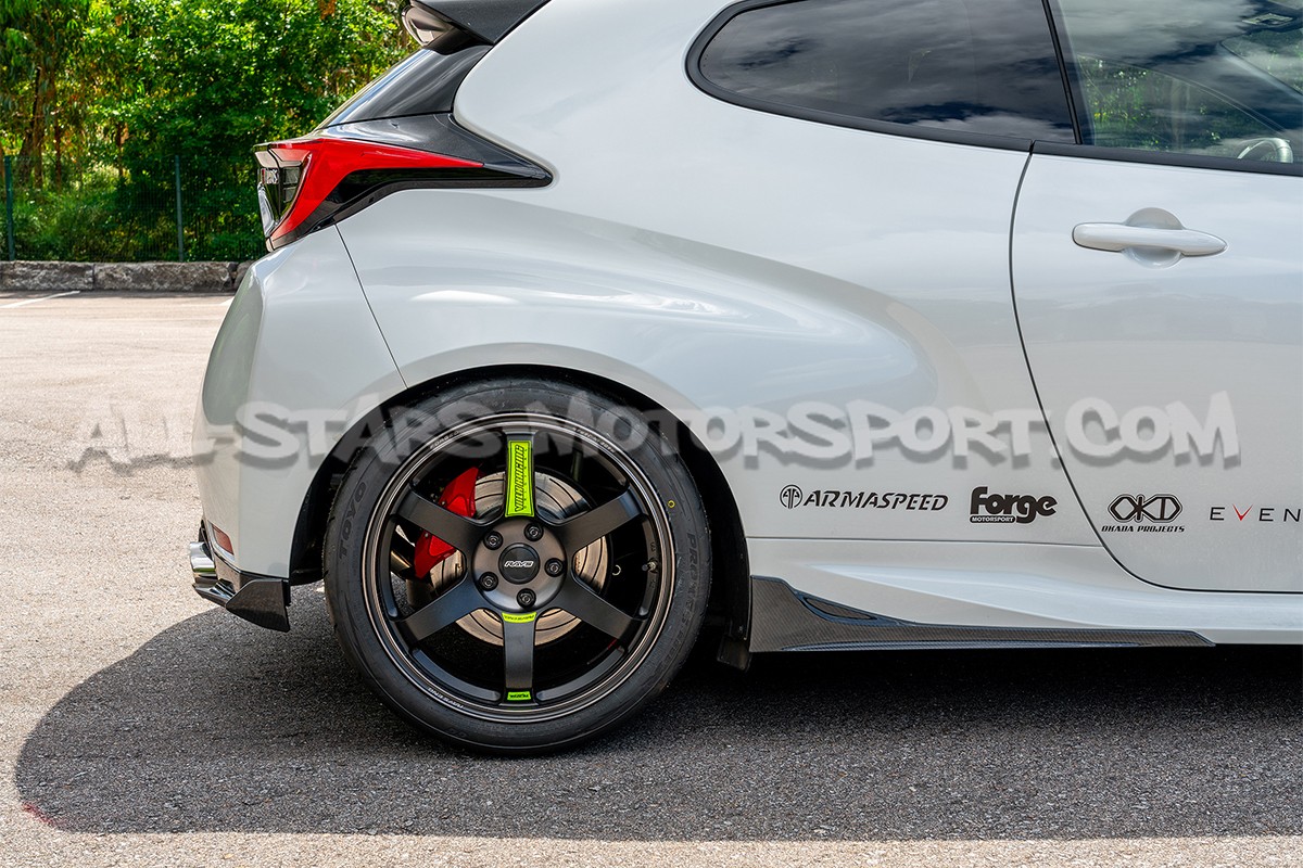 Lips laterales de carbono Armaspeed para Toyota Yaris GR