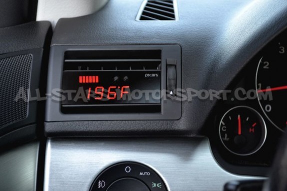Reloj digital P3 Gauges para rejilla de ventilacion de Audi RS4 B7