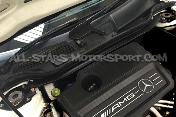 Barra de refuerzo delantera Alpha Competition para A45 AMG W176 / CLA W117