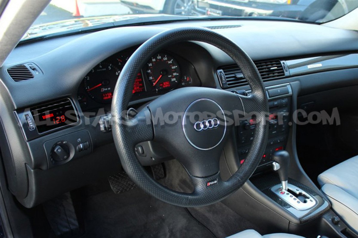 Reloj digital P3 Gauges para rejilla de ventilacion de Audi RS6 C5