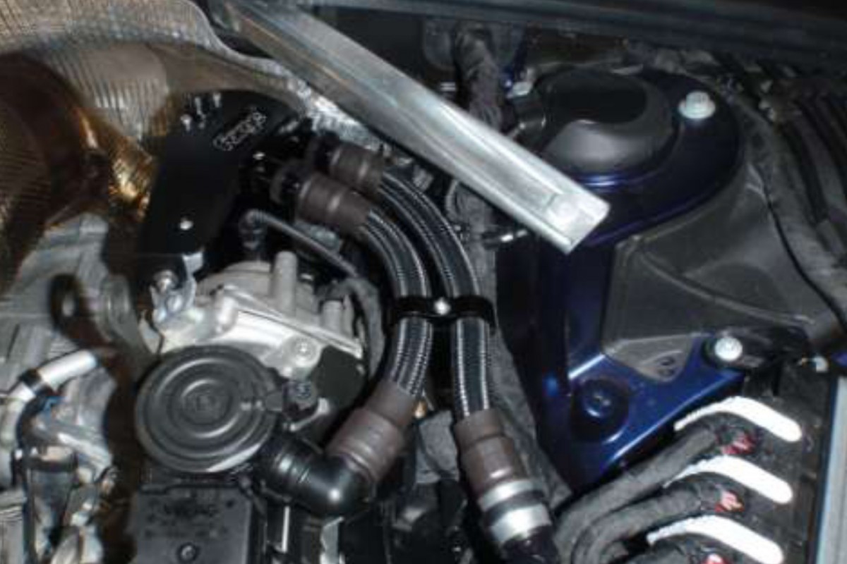 Decantador catch can Forge para Audi S4 B9