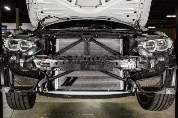 Tubes d'échangeur Charge Pipe Mishimoto pour BMW M3 F80 / M4 F8x / M2C