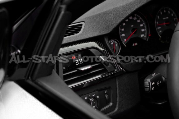 Reloj digital P3 Gauges para rejilla de ventilacion de los BMW 335i...