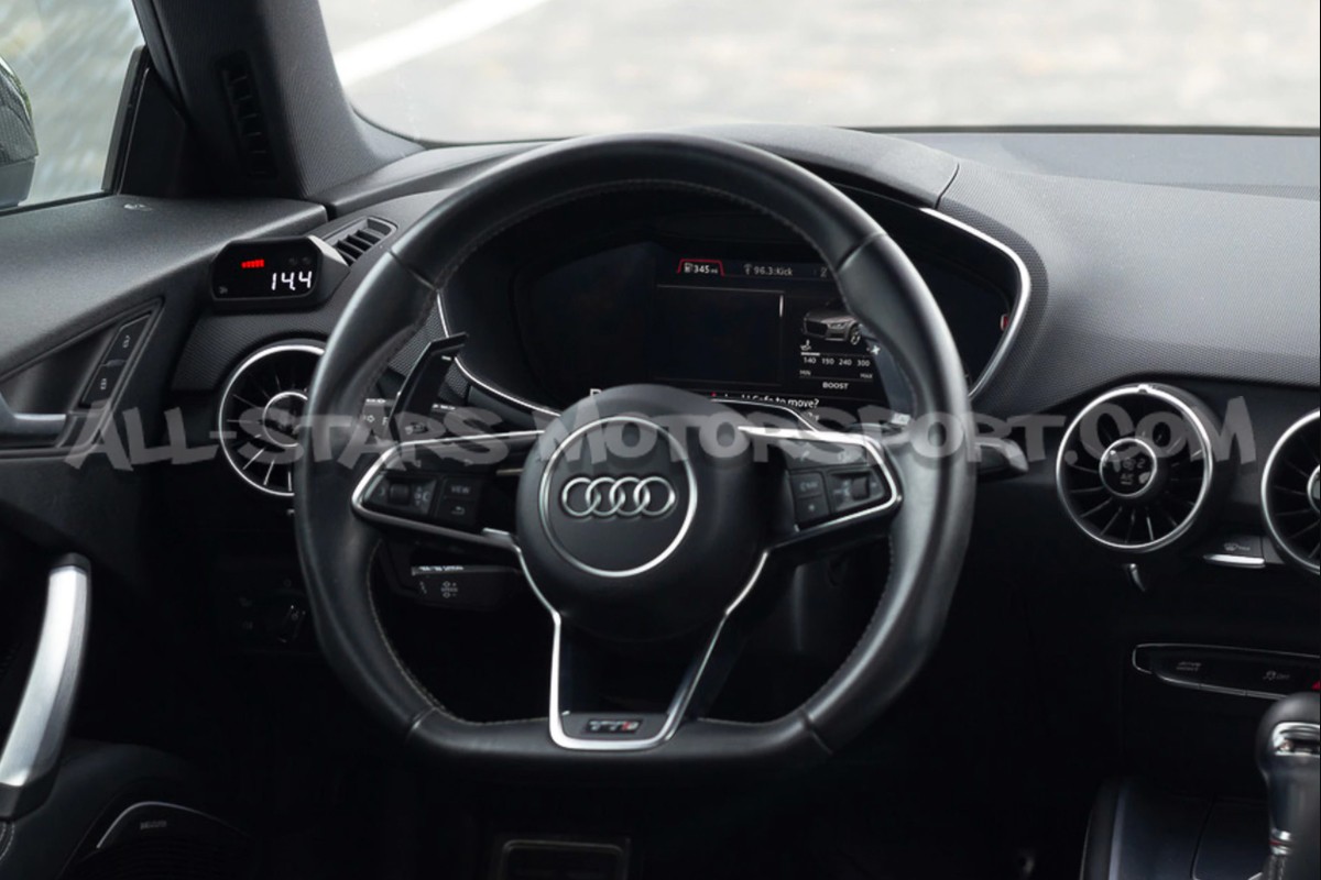 Reloj digital P3 Gauges para rejilla de ventilacion de Audi TT / TTS / TTRS Mk3 8S