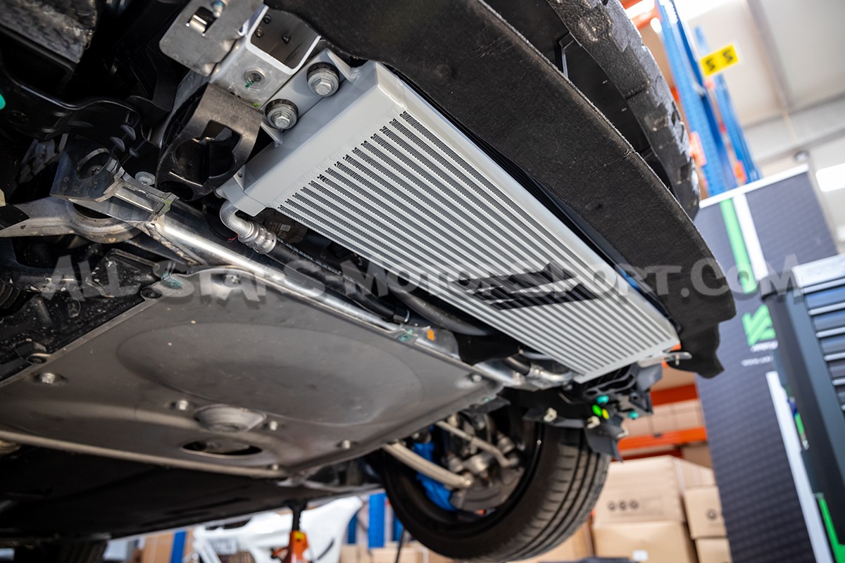BMW M3 F80 / M4 F8x / M2C Mishimoto Oil Cooler Kit