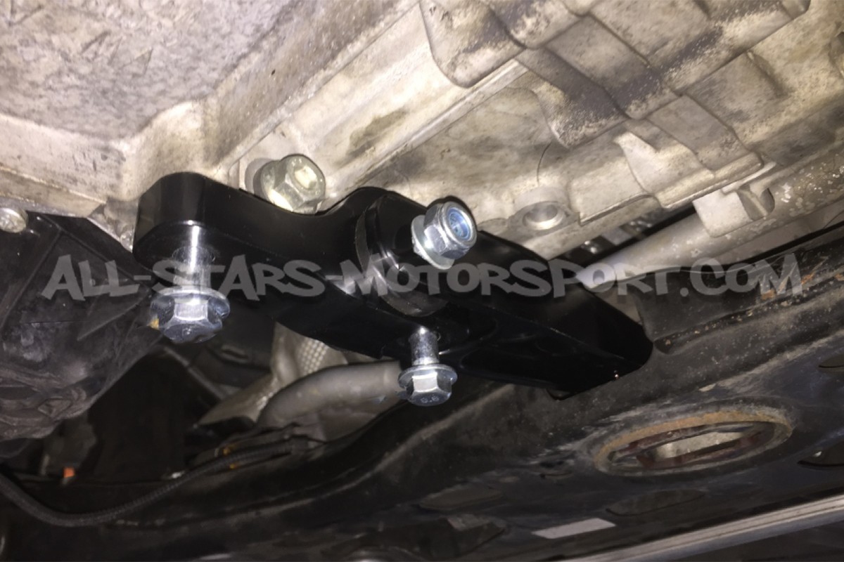 Soporte inferior Dogbone Whiteline para Golf 7 GTI / Golf 7 R / Leó...