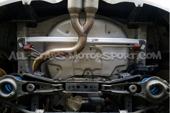 Barra de refuerzo inferior trasera Ultra Racing para Ford Focus 3 R...