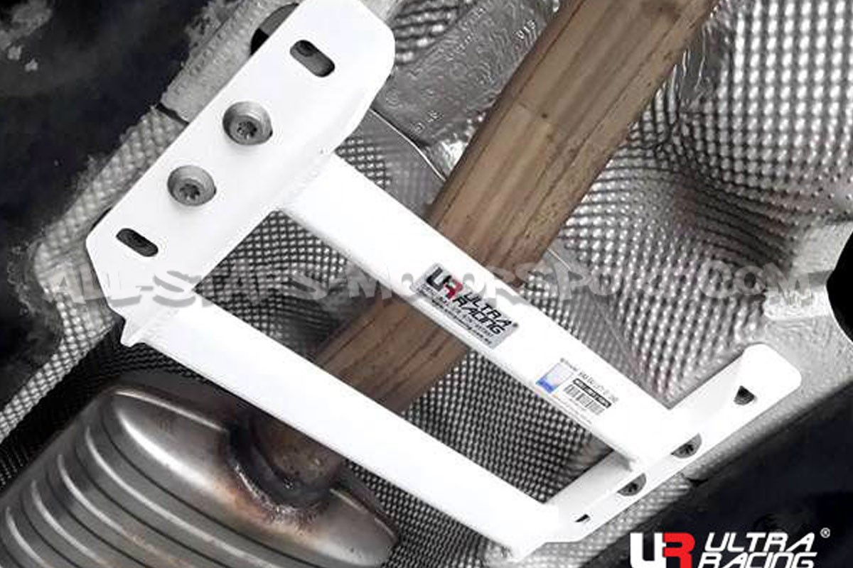 BMW 335i E9x Ultra Racing Mid Lower Bar