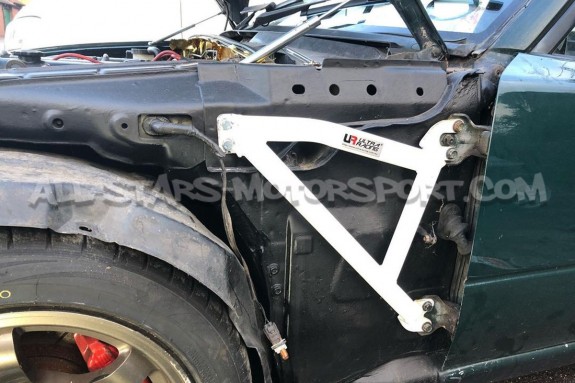 Barras de reforzo de aletas Ultra Racing para Mazda MX5 NA