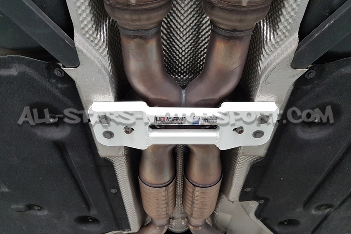 BMW M3 E92 Ultra Racing Mid Lower Bar
