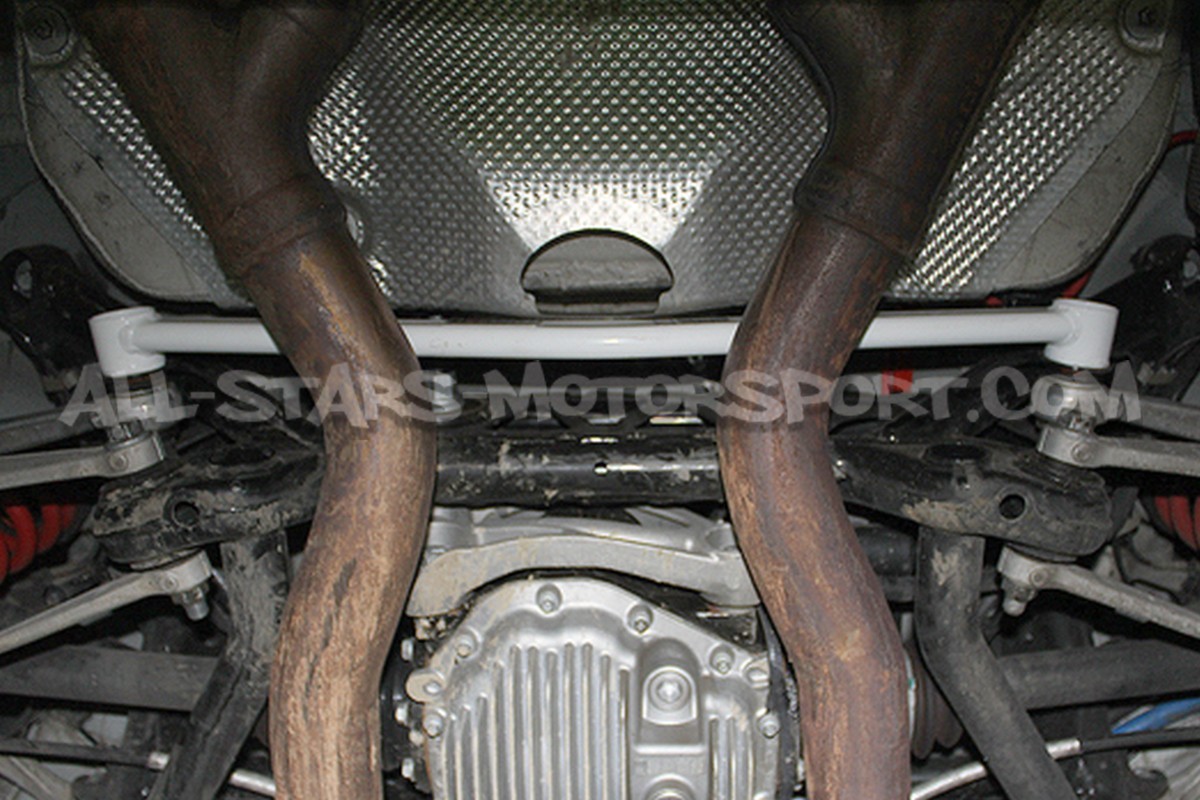 Barra de refuerzo inferior trasera Ultra Racing para BMW M3 F80 / M...