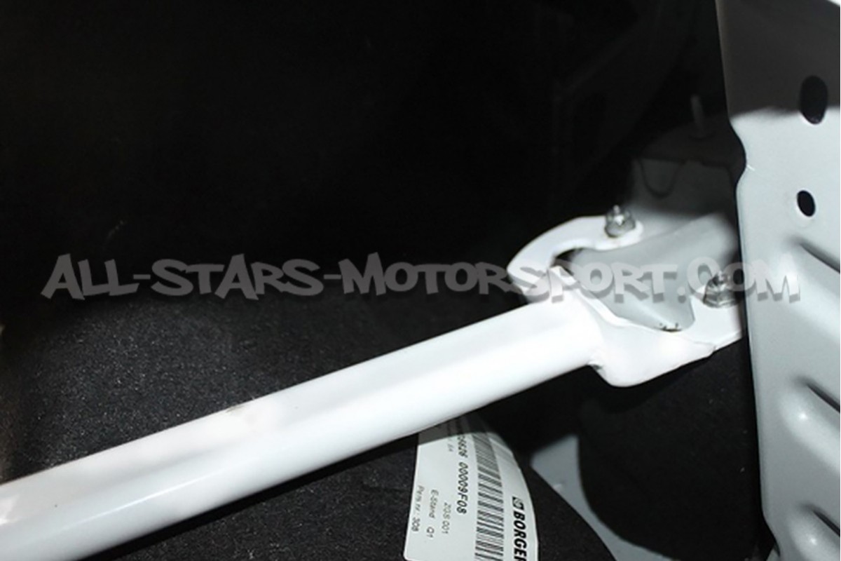Mercedes C63 AMG W204 Ultra Racing Rear Upper Strut Bar