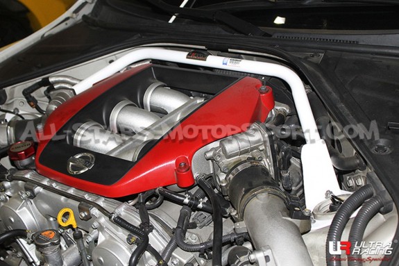 Nissan R35 GTR Ultra Racing Front Upper Strut Brace