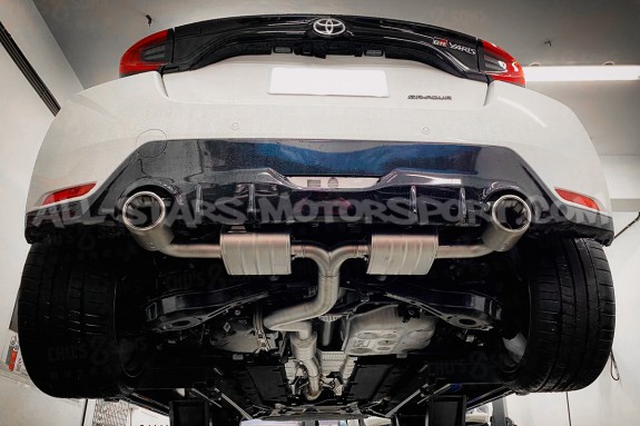 Echappement Akrapovic Slip-On Race titane pour Toyota Yaris GR 20-24